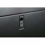 Серверный шкаф APC NetShelter SX 24U, ширина 600 мм, глубина 1070 мм, черные боковые панели AR3104